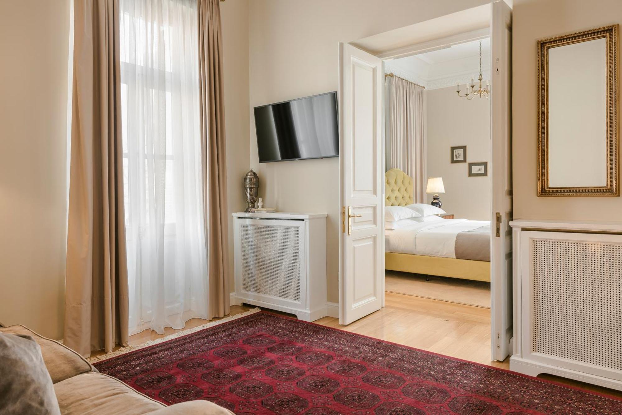 Noble Suites Атина Екстериор снимка
