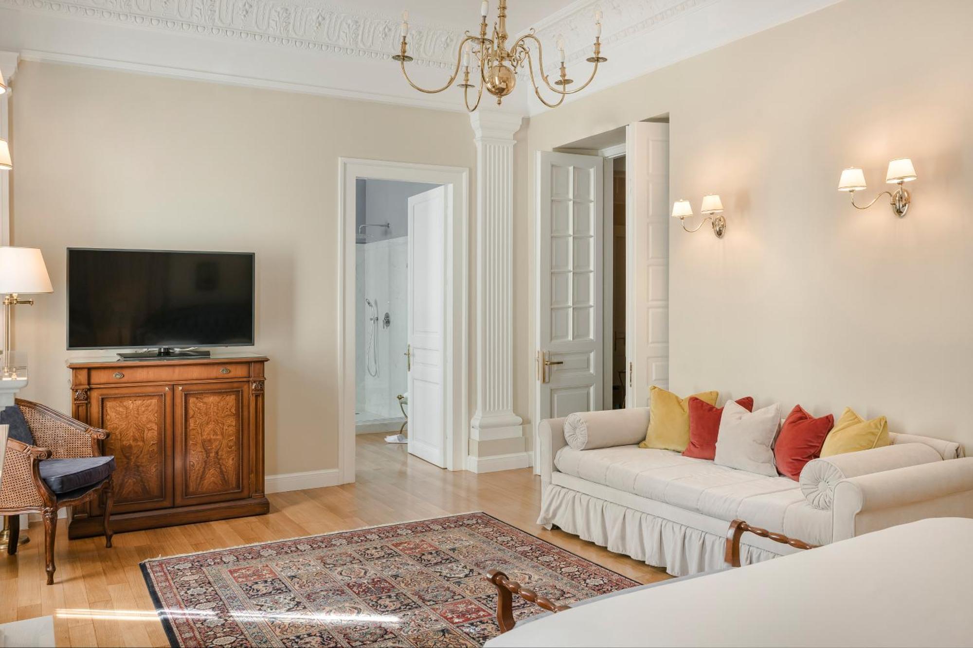 Noble Suites Атина Екстериор снимка