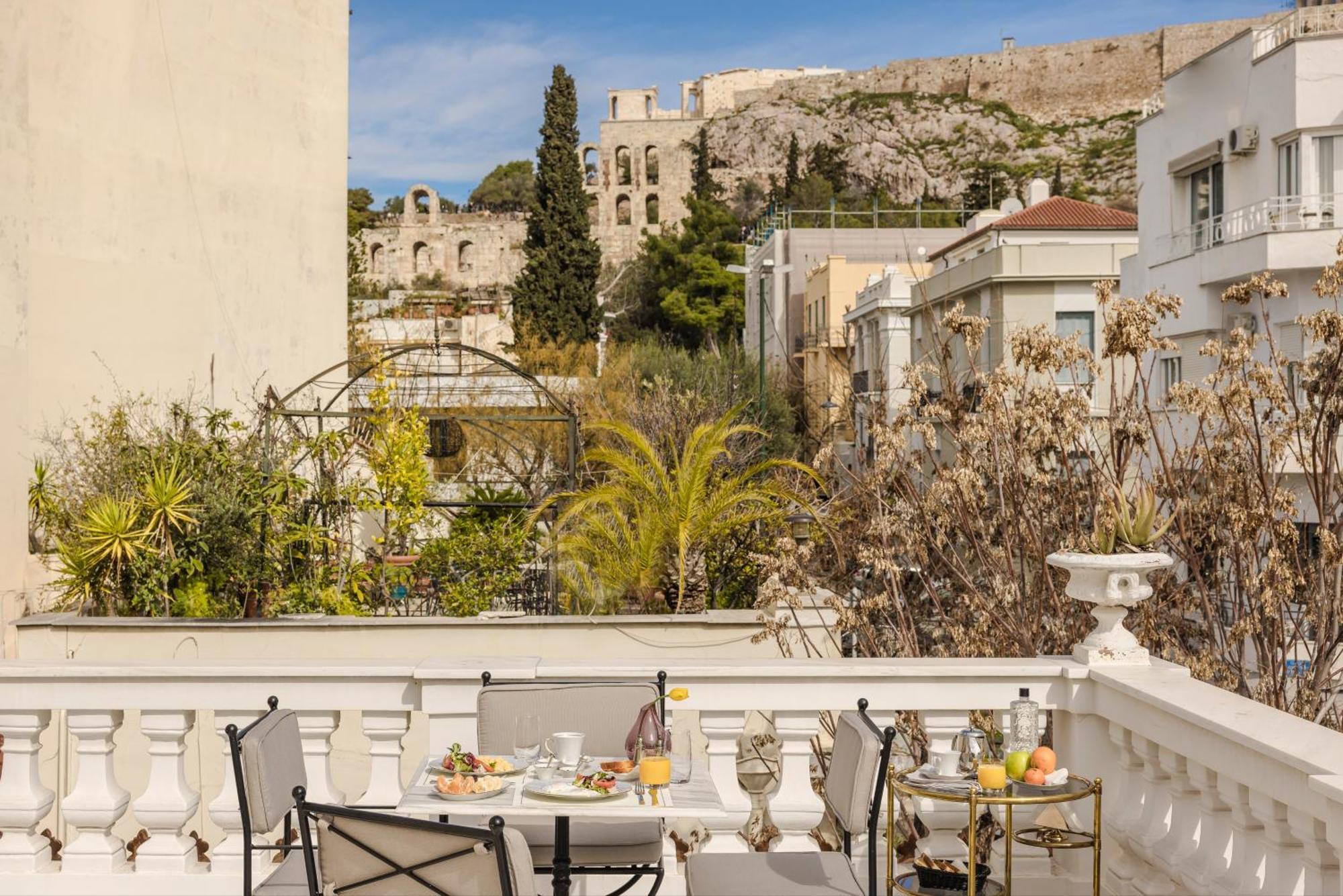 Noble Suites Атина Екстериор снимка