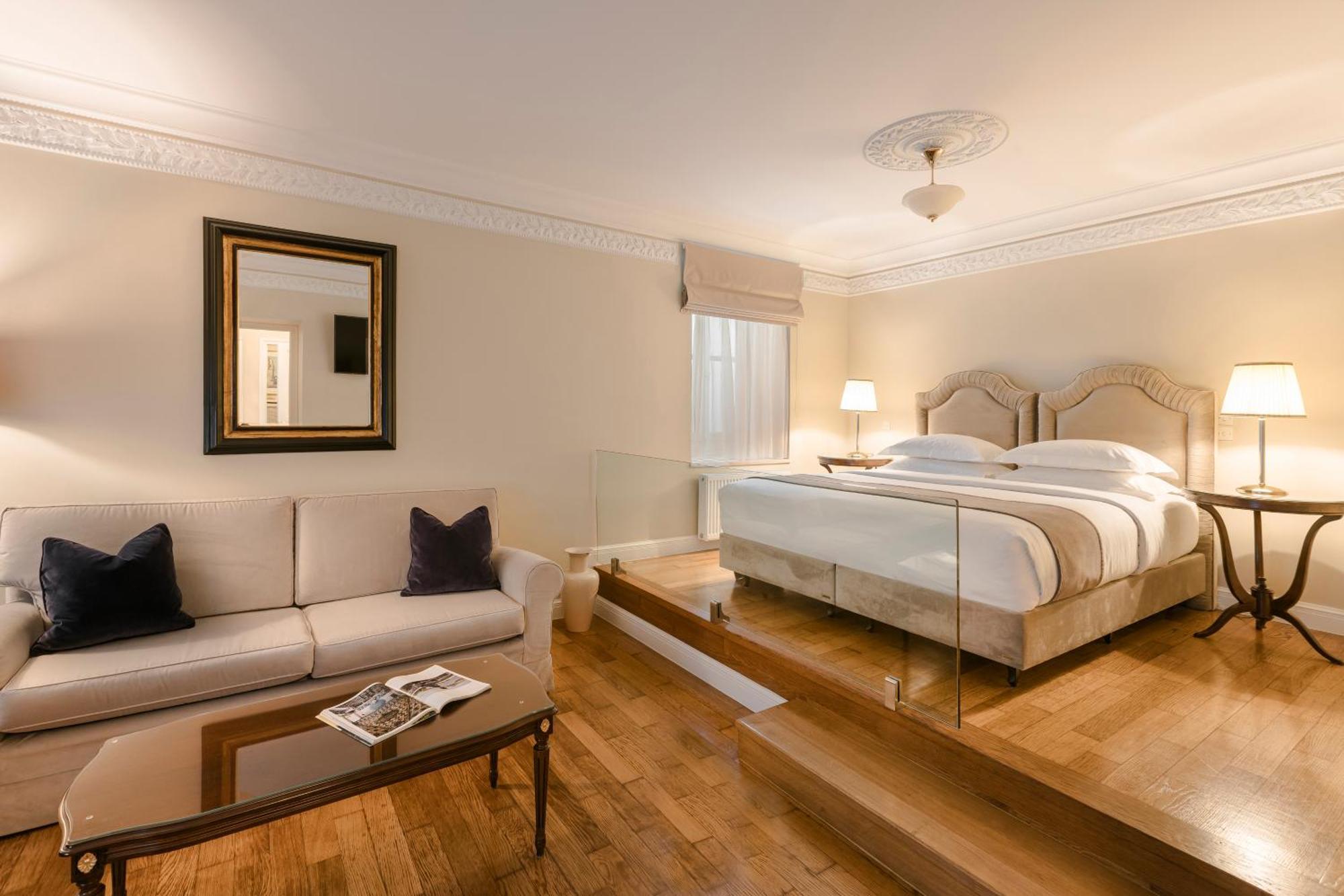 Noble Suites Атина Екстериор снимка