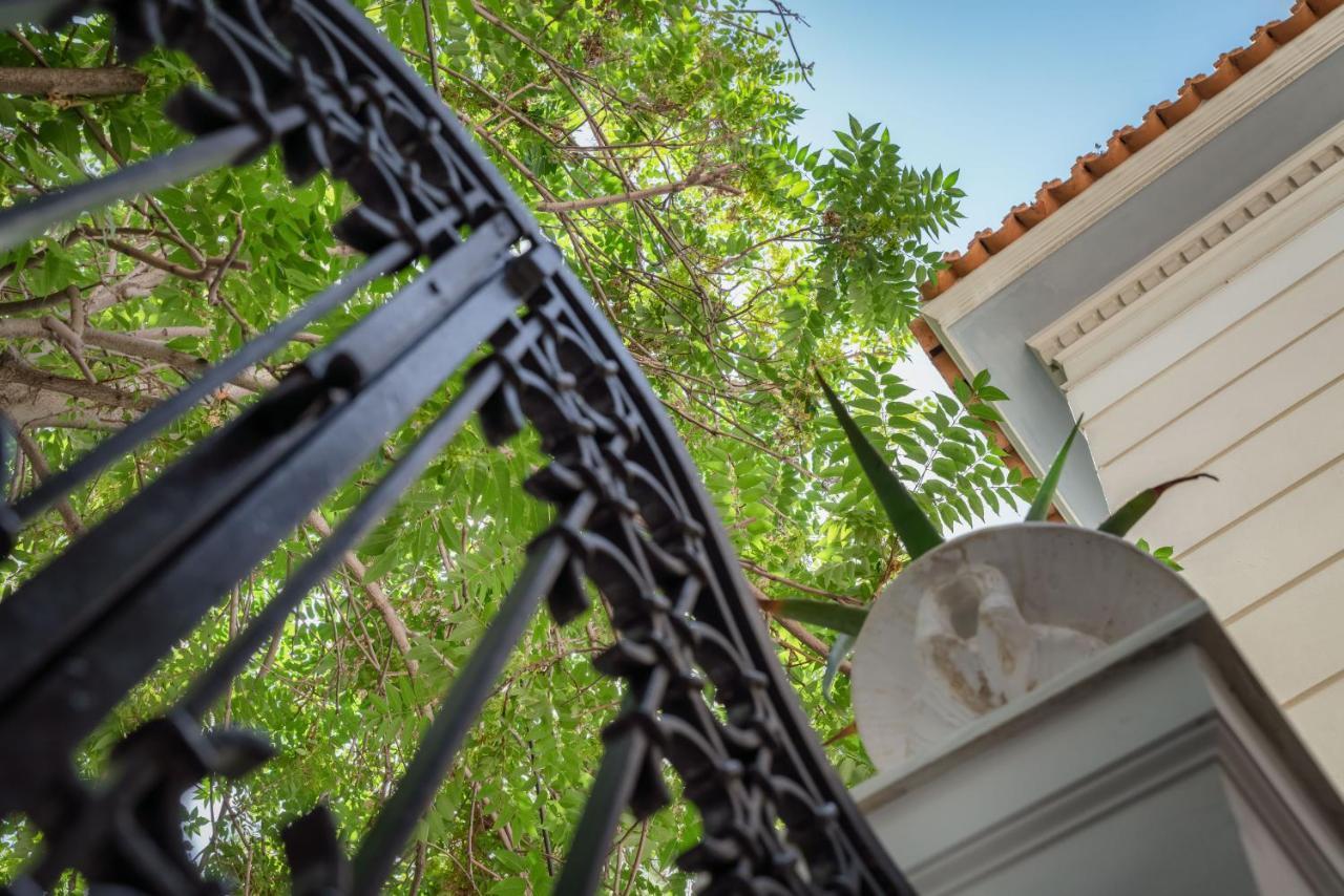 Noble Suites Атина Екстериор снимка